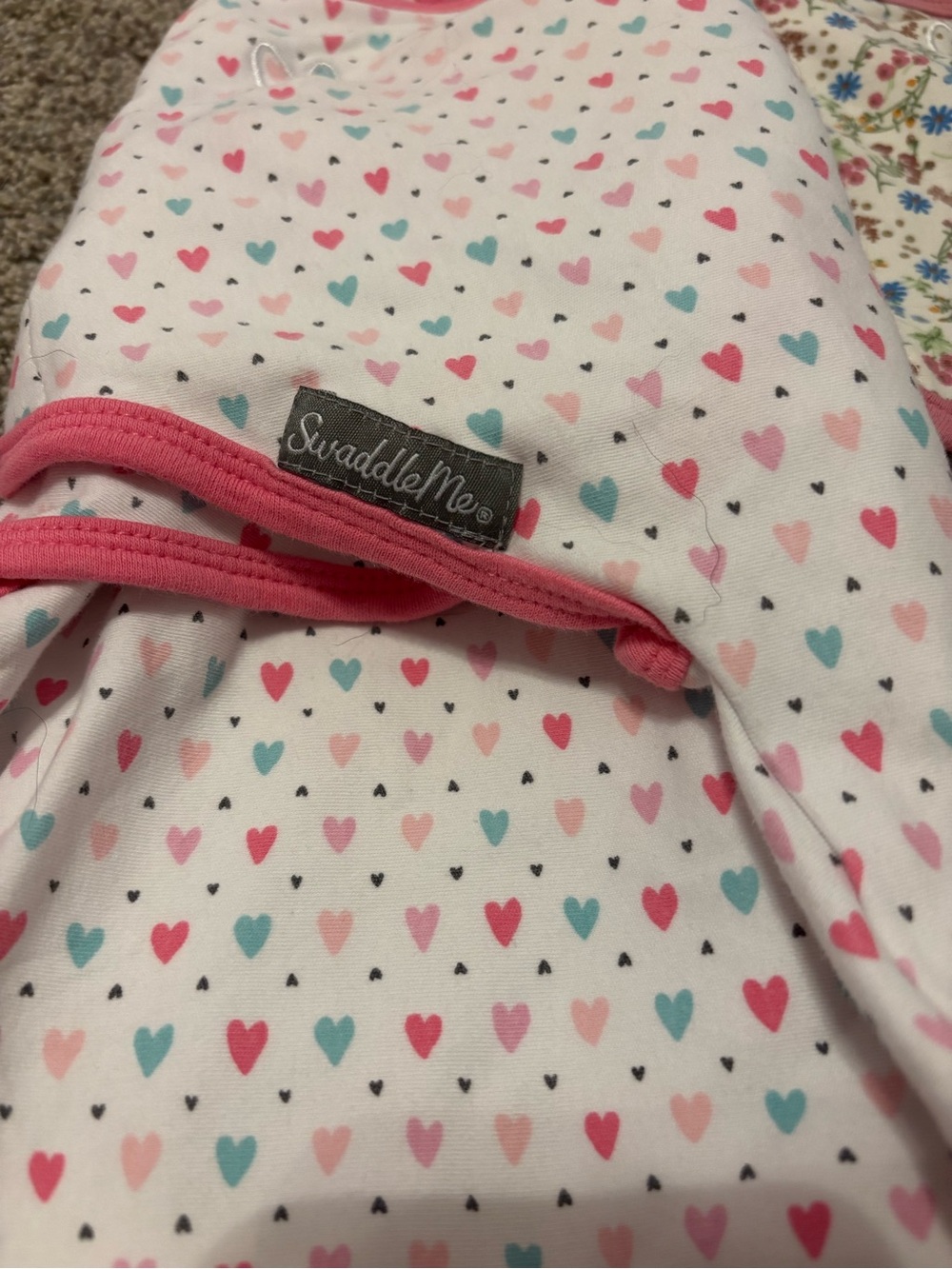 SwaddleMe Baby Swaddle Pair – Hearts and Floral Prints - Picture 3 of 5